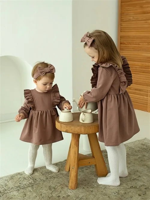 Платье детское с повязкой Merry Taupe Платье детское с повязкой Merry Taupe