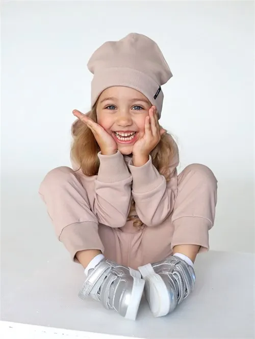 Шапка демисезонная Schott Beige Шапка демисезонная Schott Beige