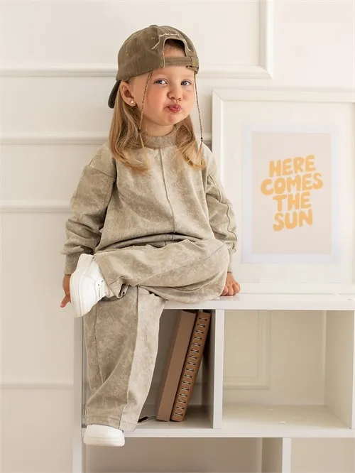 Костюм Fold облегченный vintage beige, светло-бежевый Костюм Fold облегченный vintage beige, светло-бежевый